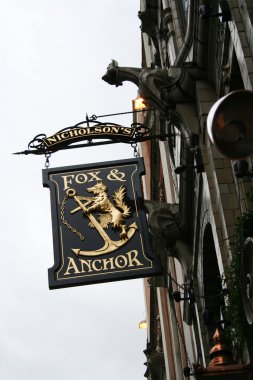 English pub sign clipart