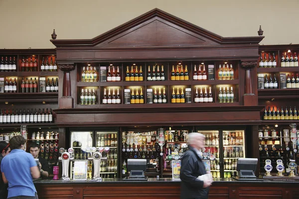 Binnen mening van een Schotse pub — Stockfoto