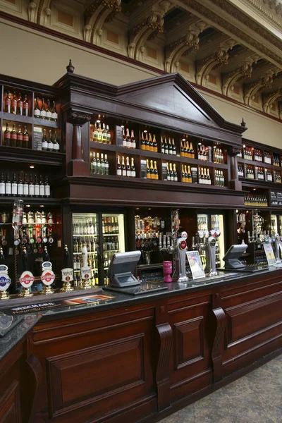 Inside view of a Scottish pub — Stock Photo, Image