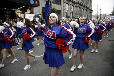 Yılbaşı günü yürüyüşü Londra'da