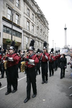 Yılbaşı günü yürüyüşü Londra'da