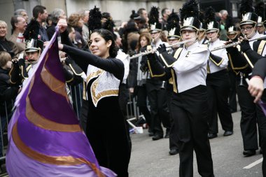 Yılbaşı günü yürüyüşü Londra'da