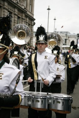 Yılbaşı günü yürüyüşü Londra'da