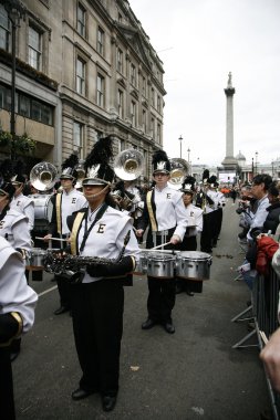 Yılbaşı günü yürüyüşü Londra'da