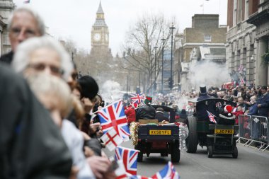 Yılbaşı günü yürüyüşü Londra'da