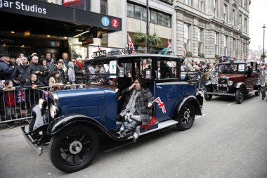 Yılbaşı günü yürüyüşü Londra'da