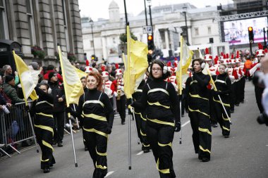 Yılbaşı günü yürüyüşü Londra'da