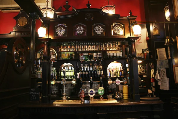 Vista interna di un pub inglese — Foto Stock