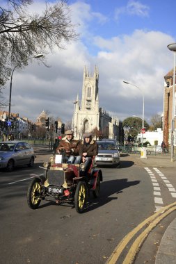 Londra brighton usta araba çalıştırmak için
