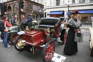 Londra brighton usta araba çalıştırmak için