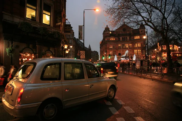 รถแท็กซี่ลอนดอน — ภาพถ่ายสต็อก