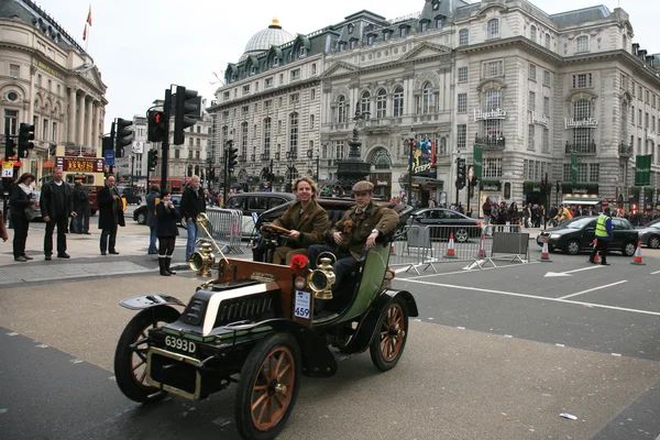 Londynu do brighton weteran uruchomić samochód — Zdjęcie stockowe