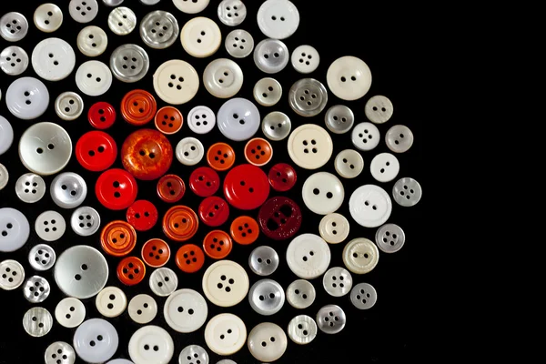 Botões coloridos em forma de coração — Fotografia de Stock