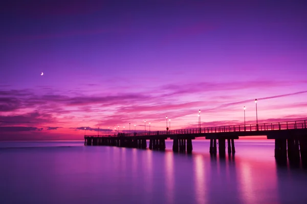 Pier bei Sonnenuntergang — Stockfoto