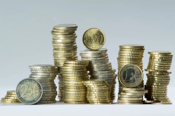 Colonna monete in euro — Foto Stock
