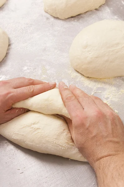 Baker hace el pan — Foto de Stock