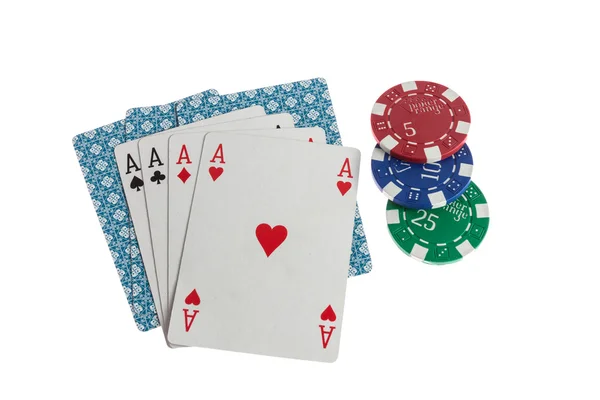 Cuatro ases tarjetas de casino con fichas —  Fotos de Stock