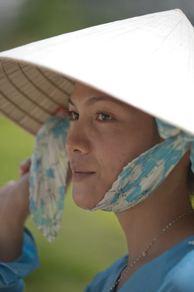 Vietnamita donna a il mio tho città — Foto Stock