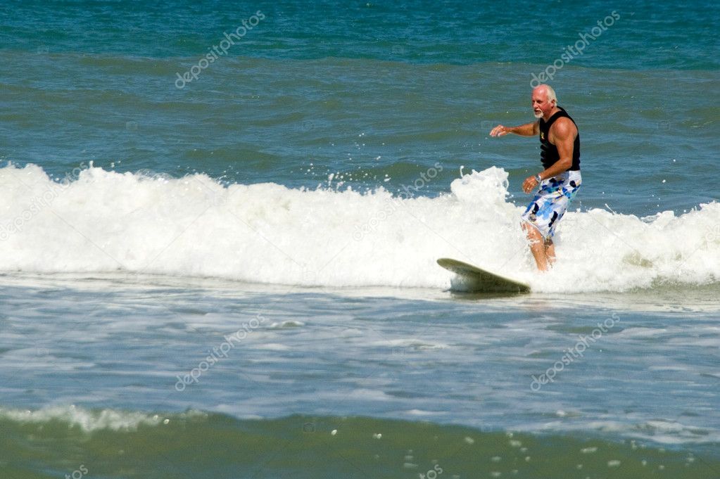 Senior Surfer