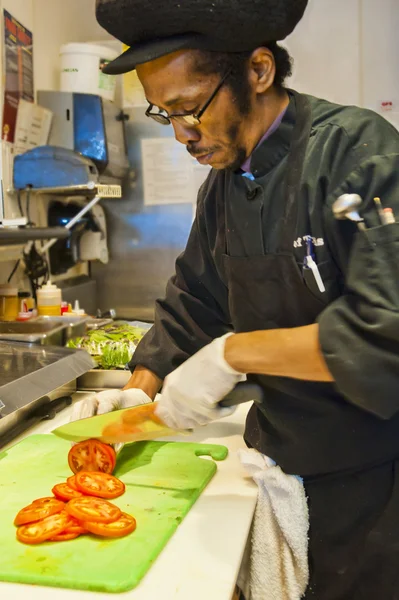 Chef Slicing Tomatos — Stock Photo, Image