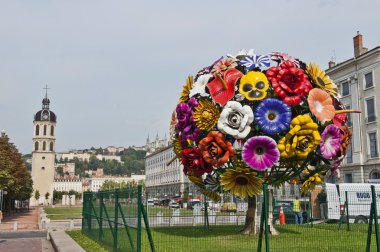 Sculpture of Flower Bouquet in Lyon clipart
