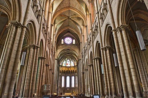 Interior de la Catedral de San Juan de Lyon —  Fotos de Stock