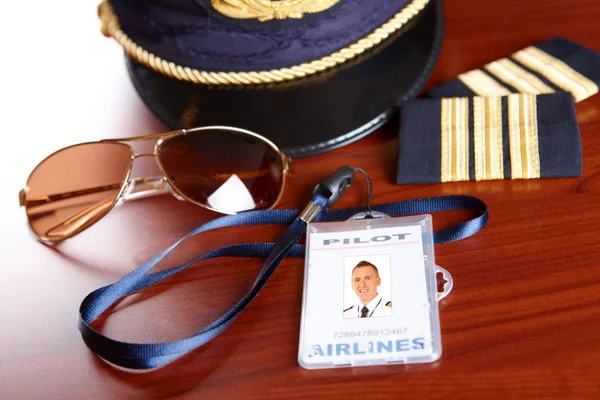 Equipo piloto de aerolíneas profesionales — Foto de Stock