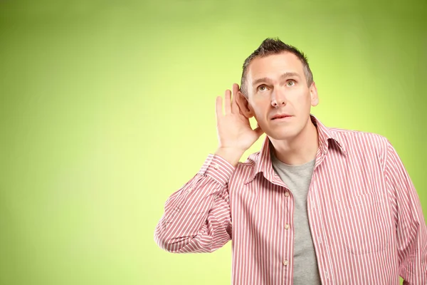 Naslouchající muž — Stock fotografie