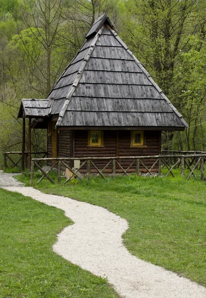 Hagyományos ház Bosznia — Stock Fotó