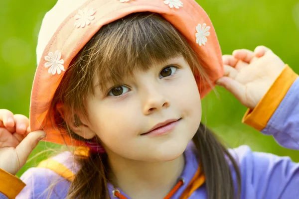 Pretty girl in a hat — Stock Photo, Image