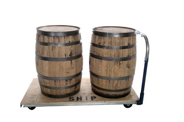 Barili di birra al whisky sul carrello — Foto Stock
