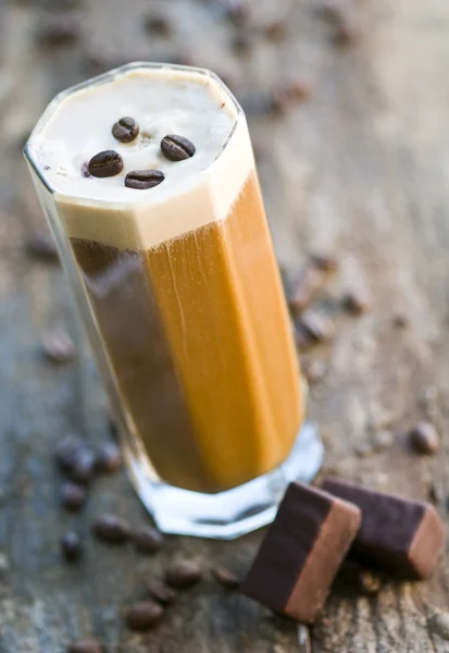Ice coffee with coffee beans — Stock Photo, Image