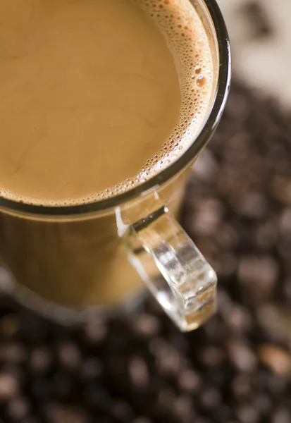 Kawa latte w szkle — Zdjęcie stockowe