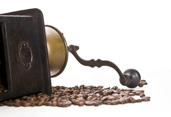 Koffiemolen en koffie zaden — Stockfoto