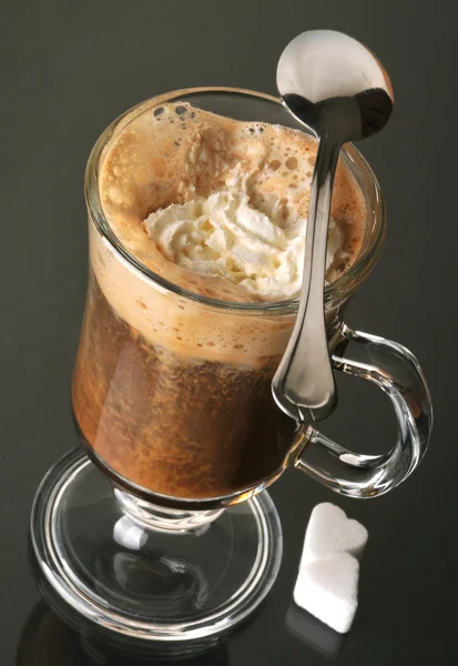 Caffè con panna montata — Foto Stock