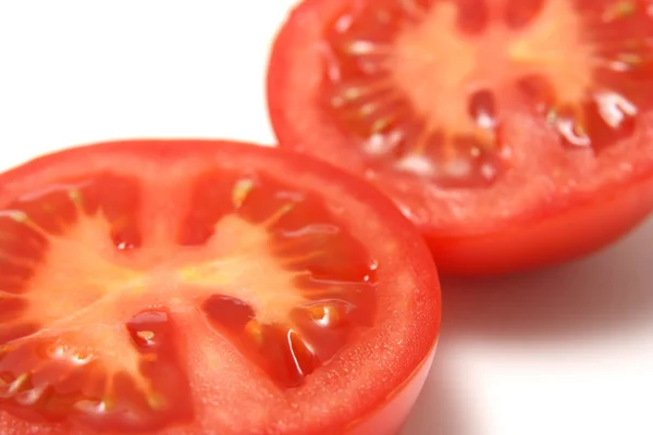 Tomate sur fond blanc — Photo