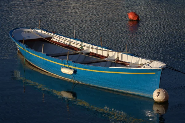 Barco azul — Foto de Stock
