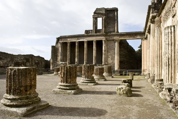 Ruínas da basílica, Pompeia . — Fotografia de Stock