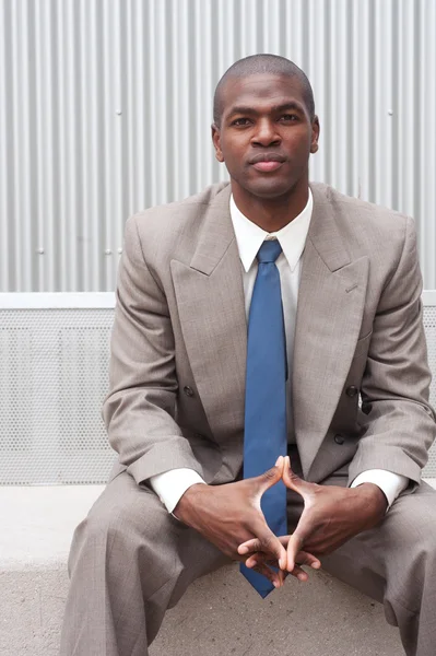 Портрет афроамериканского бизнесмена — стоковое фото