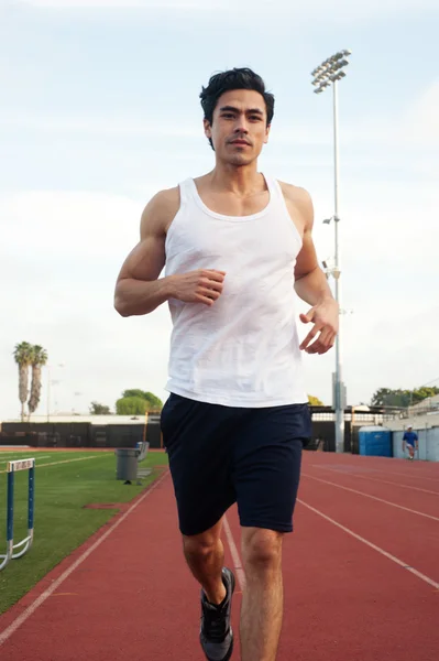 Hezký, mladý latino běžec — Stock fotografie