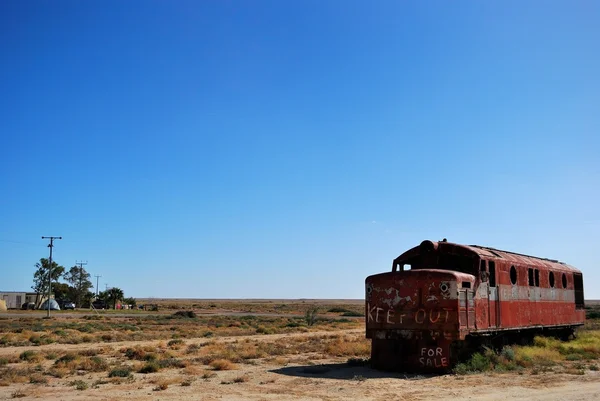 Opuštěný vlak autobus v marree, Jižní Austrálie — Stock fotografie