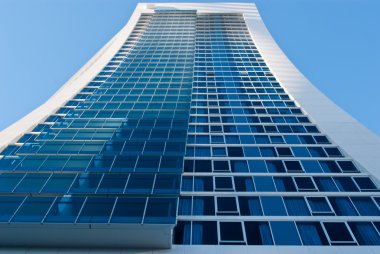 uzun boylu gökdelen ile cam cephe (surfers paradise, queensland, Avustralya))