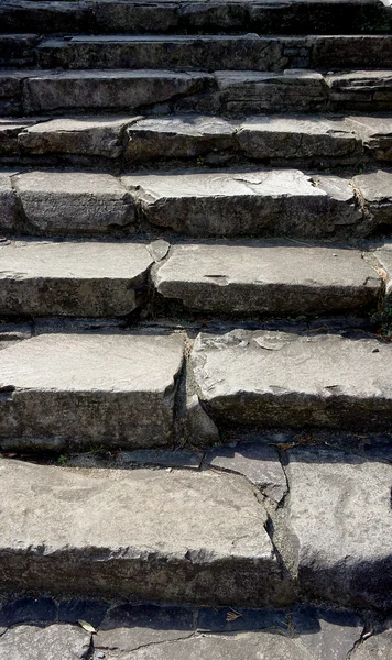 오래 된 석조 계단 — 스톡 사진
