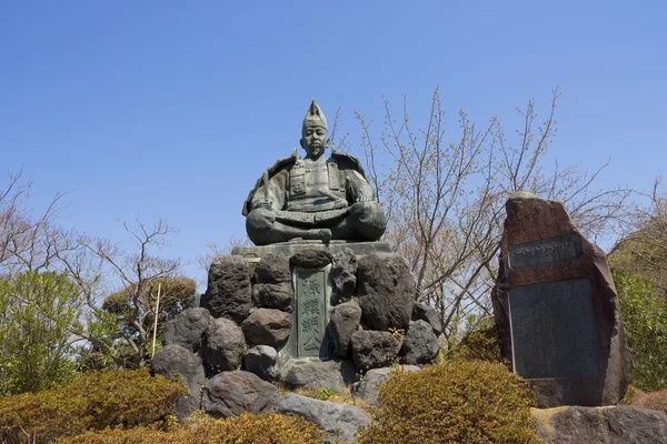 Statua z minamoto yoritomo w kamakura, Japonia — Zdjęcie stockowe