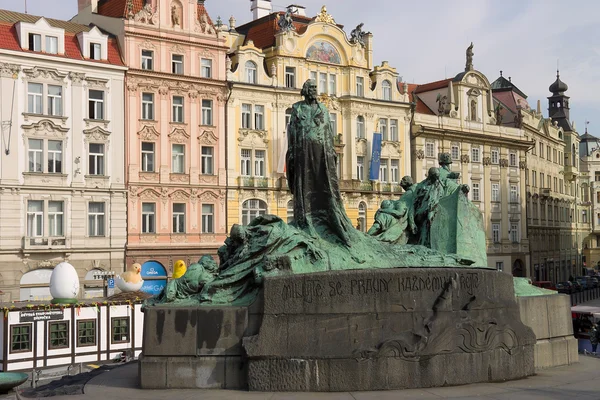 纪念碑为 jan hus 在布拉格 — 图库照片