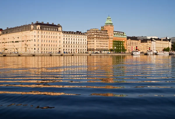 Bay en boten in stockholm. — Stockfoto