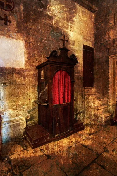 Velho confessionário de madeira . Imagens Royalty-Free