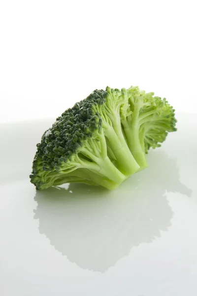 Broccoli su un piatto — Foto Stock