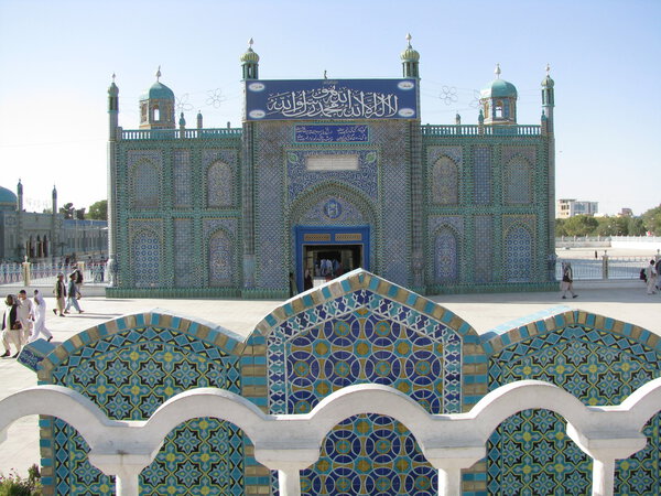 Голубая мечеть Мазари Шарифа
