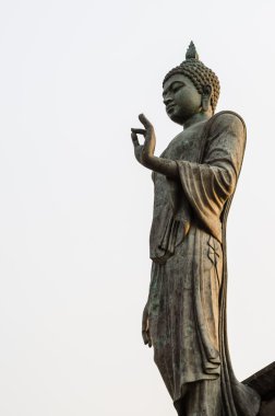 Dev Buda heykeli